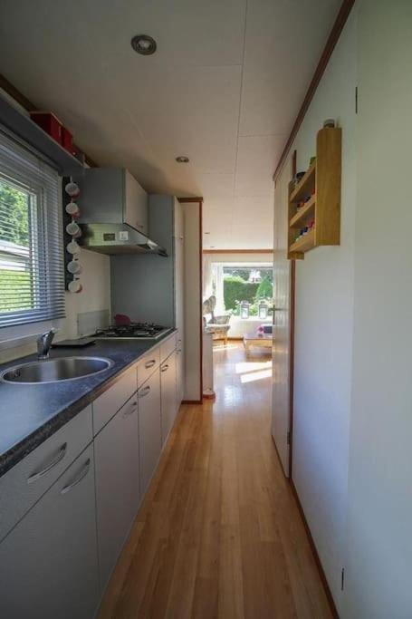Chalet Voorzien Van Alle Gemakken In Een Bosrijke Omgeving Voorthuizen Exterior foto